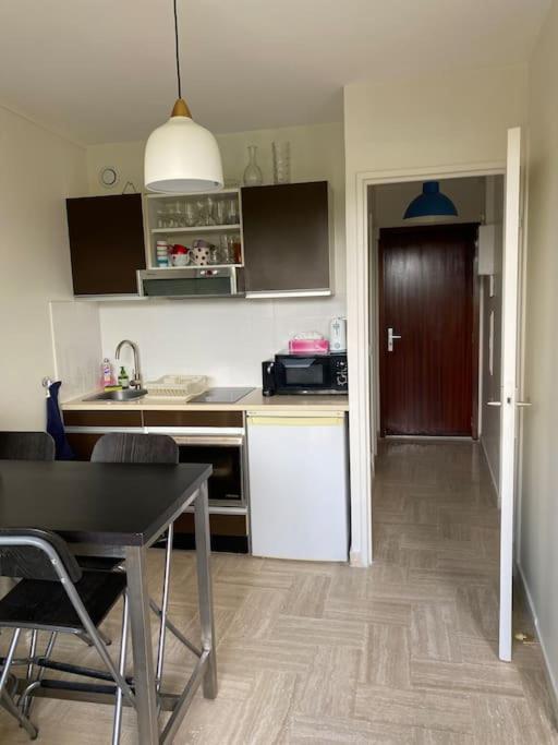 Studio Eleverca 3*- Rez De Jardin Terrasse - Axelle Loc'Appart Mandelieu Dış mekan fotoğraf